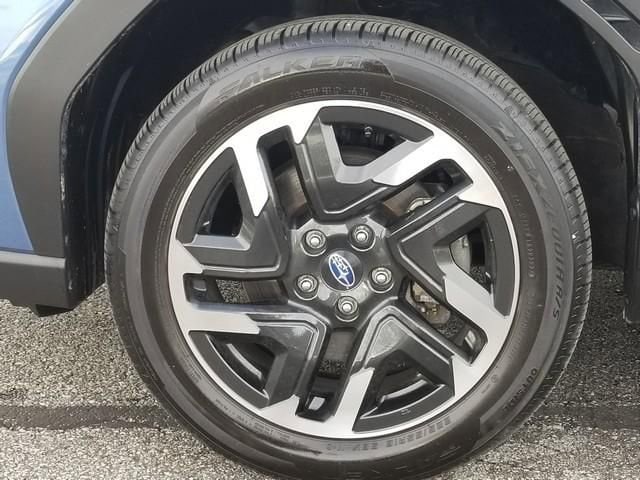 2025 Subaru Forester Limited - Photo 28