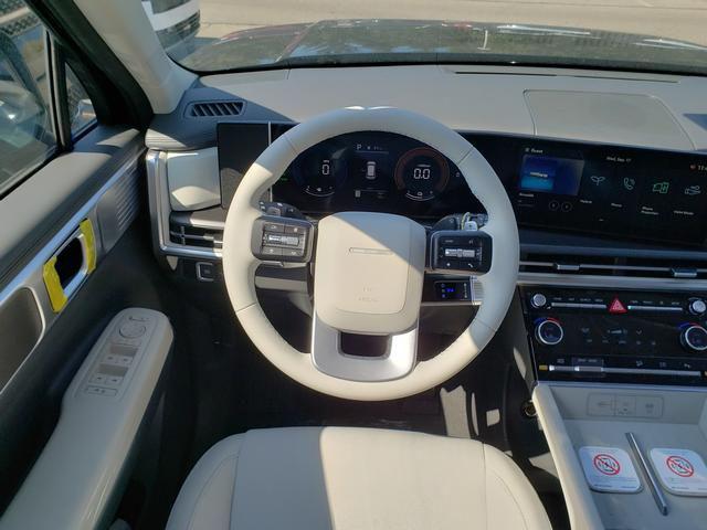 2026 Hyundai Santa Fe SE - Photo 9