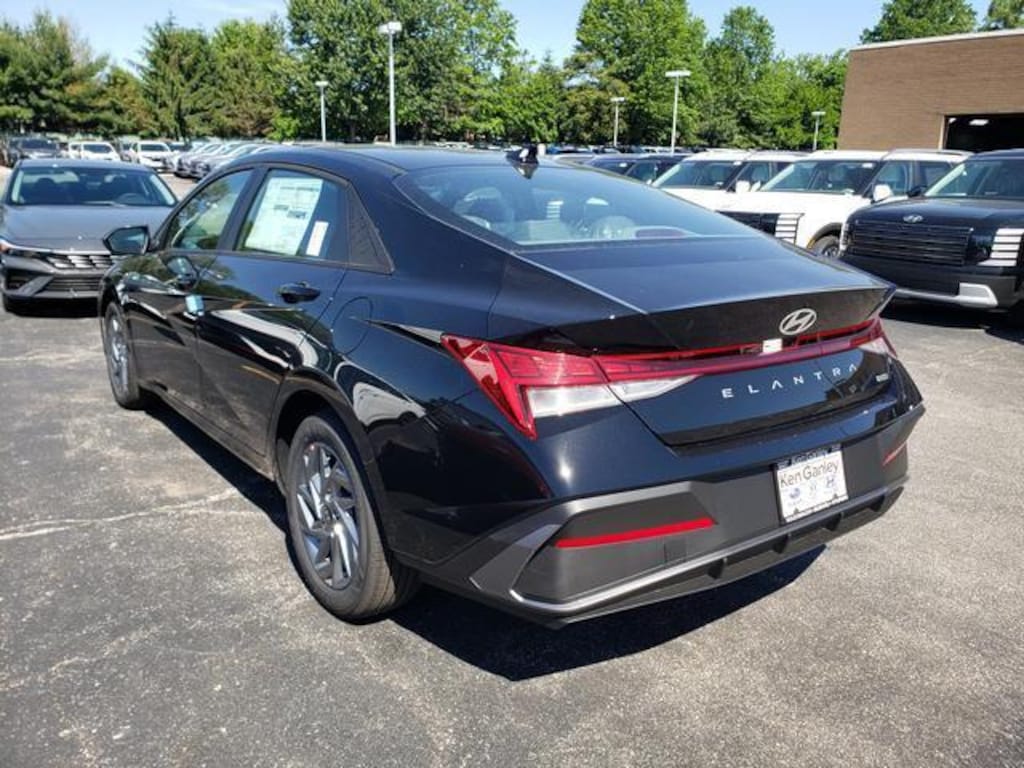 New 2026 Hyundai Elantra Hybrid Blue Sedan