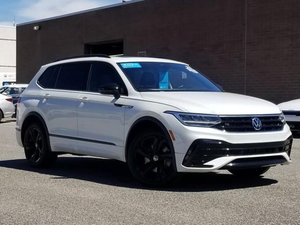 Certified 2023 Volkswagen Tiguan 2.0T SE R-Line Black SUV