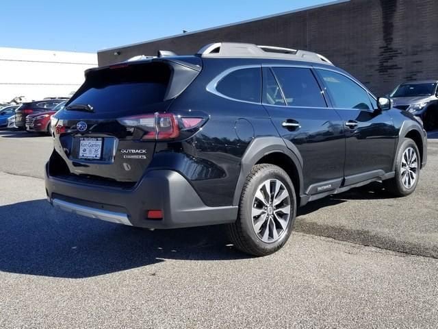 2025 Subaru Outback Touring - Photo 4