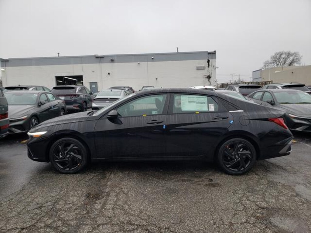 New 2026 Hyundai Elantra SEL Sport Premium Sedan