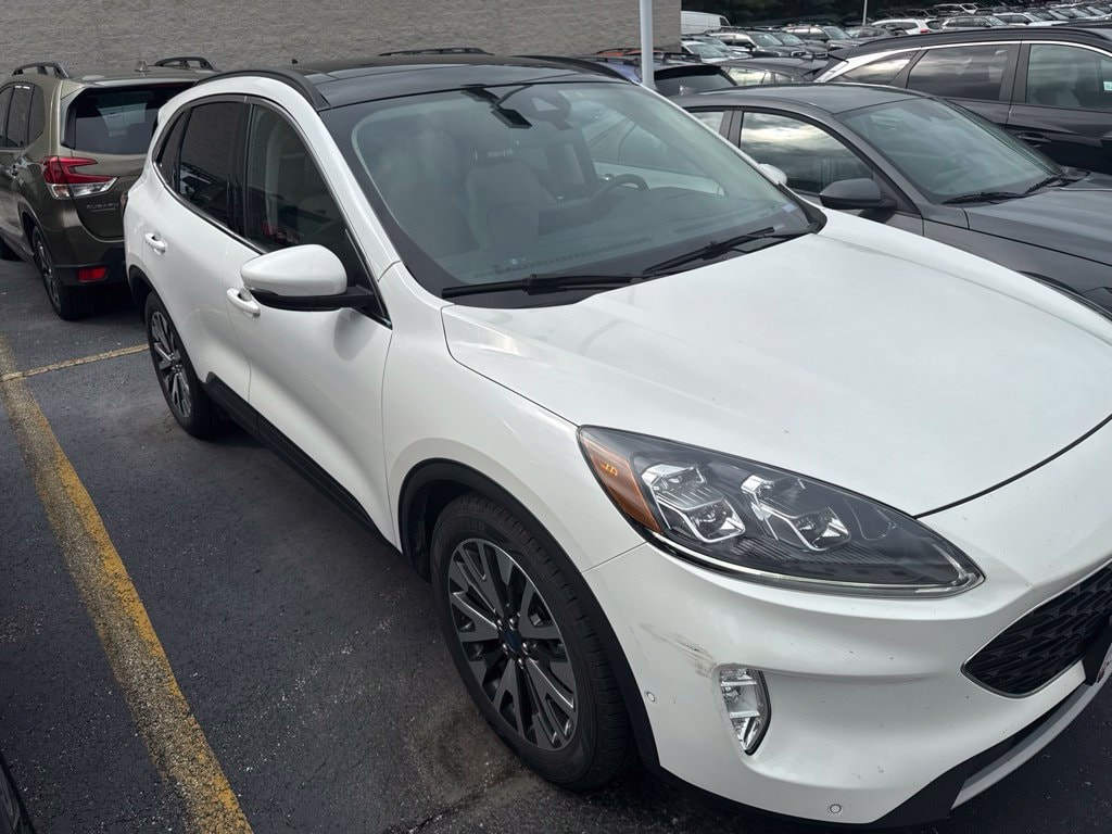 2020 Ford Escape Titanium Hybrid FWD photo