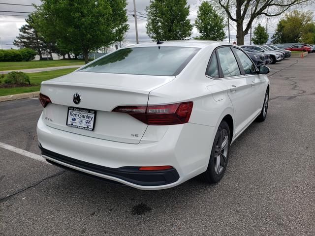 2023 Volkswagen Jetta SE - Photo 7
