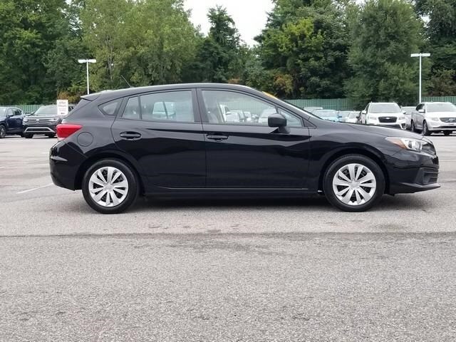 2023 Subaru Impreza Base photo 4