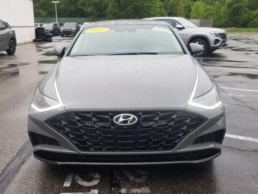 Used 2022 Hyundai Sonata Limited Sedan