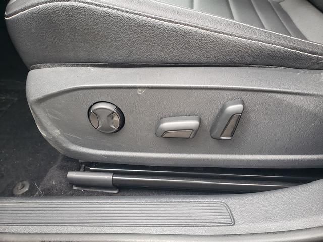 2023 Volkswagen Jetta SE - Photo 19