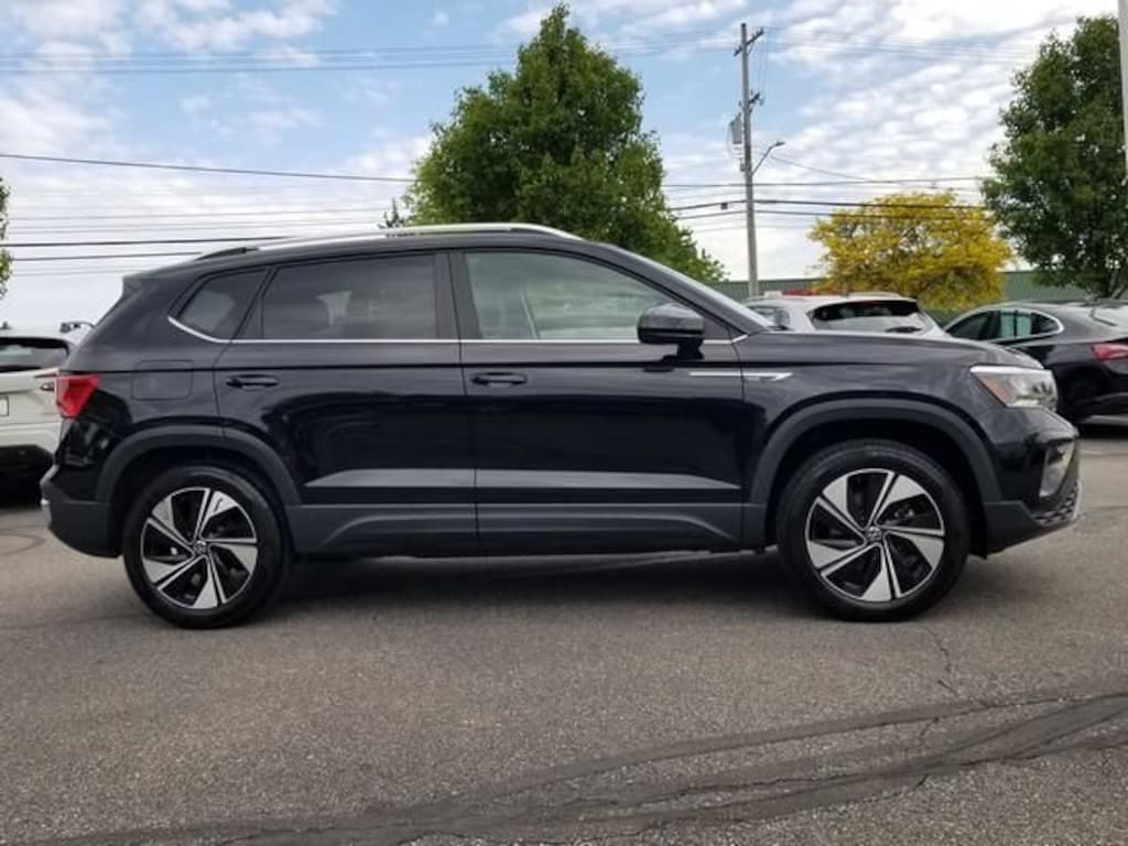 Used 2024 Volkswagen Taos 1.5T SE SUV
