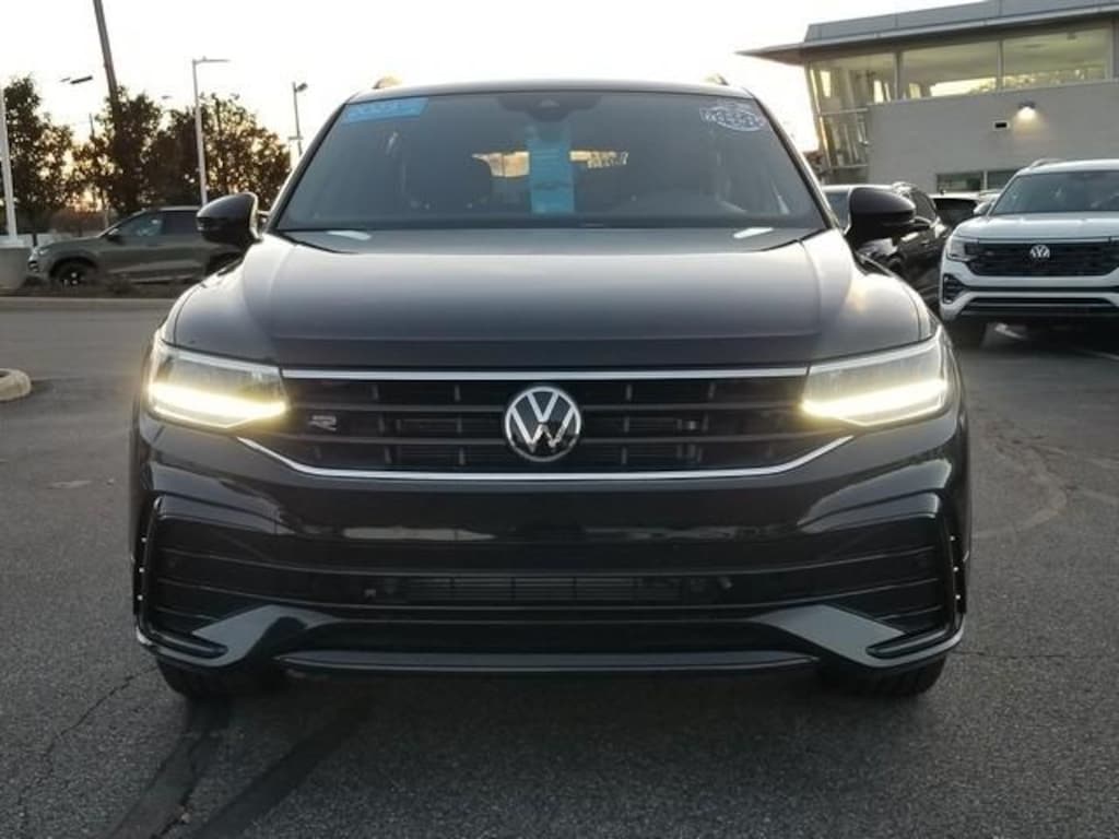 Certified 2023 Volkswagen Tiguan 2.0T SE R-Line Black SUV