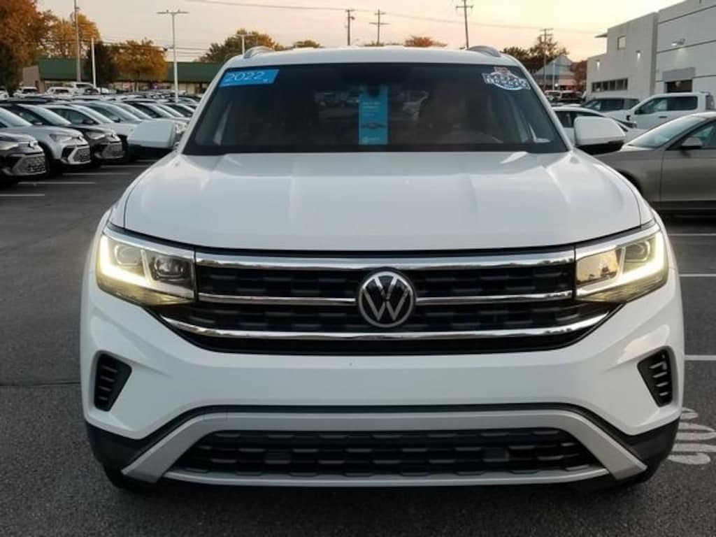 Certified 2022 Volkswagen Atlas Cross Sport 2.0T SE SUV