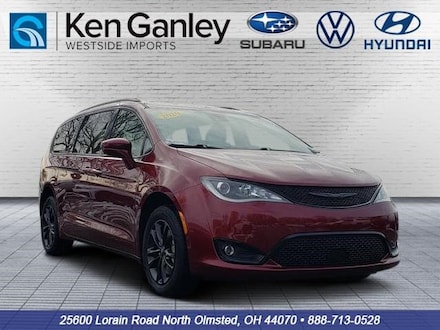 Featured Used 2020 Chrysler Pacifica Launch Edition Minivan/Van for Sale in North Olmsted, OH