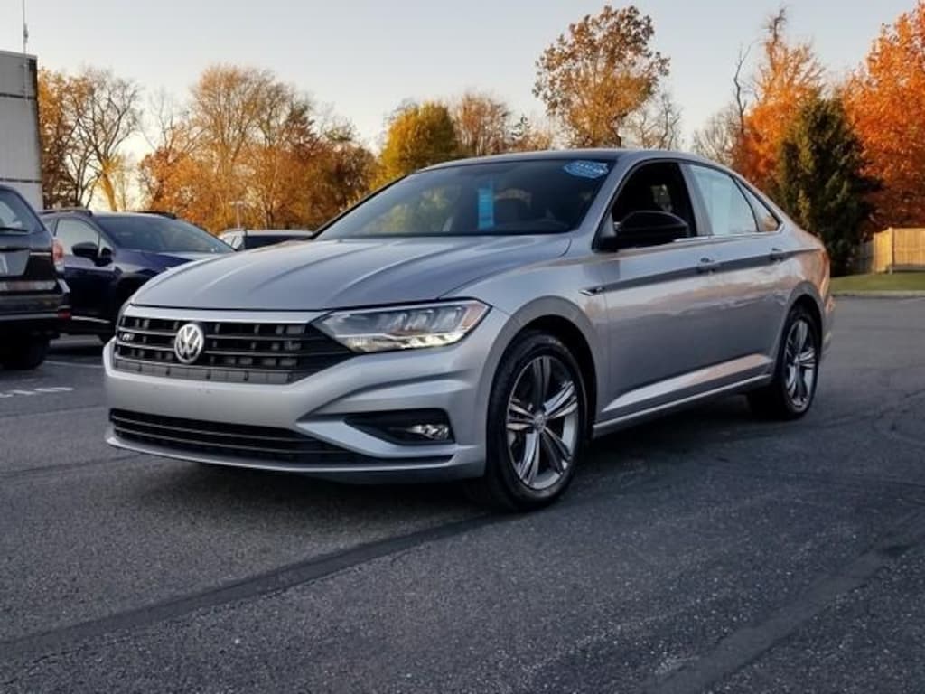 Used 2021 Volkswagen Jetta R-Line Sedan