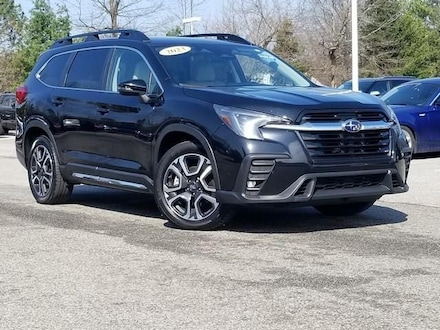 2023 Subaru Ascent Limited SUV
