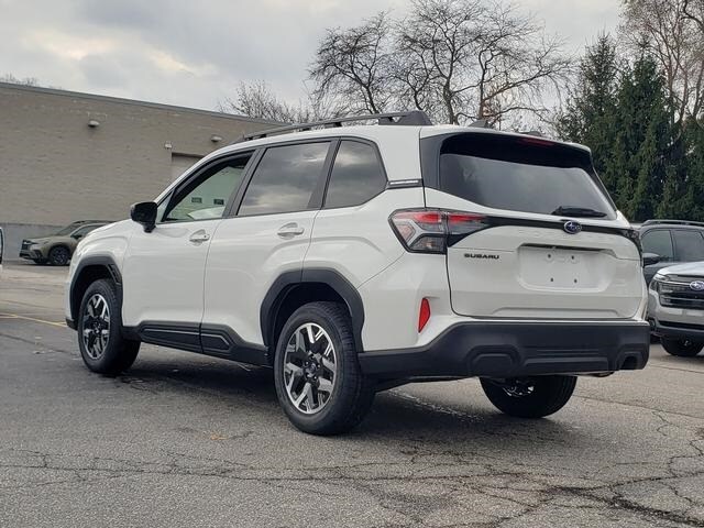 2026 Subaru Forester Premium photo 4