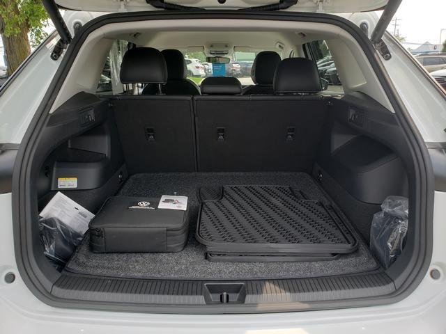 2025 Volkswagen Tiguan SE - Photo 7