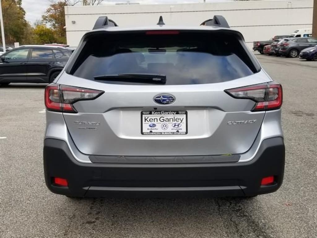 New 2025 Subaru Outback Premium SUV