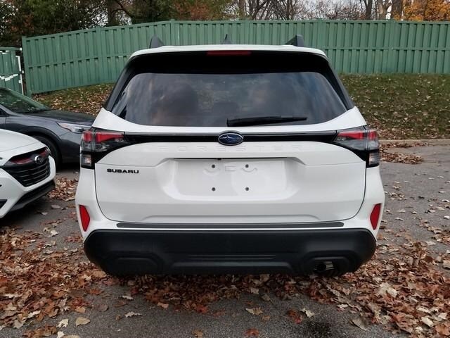 2026 Subaru Forester Premium photo 3