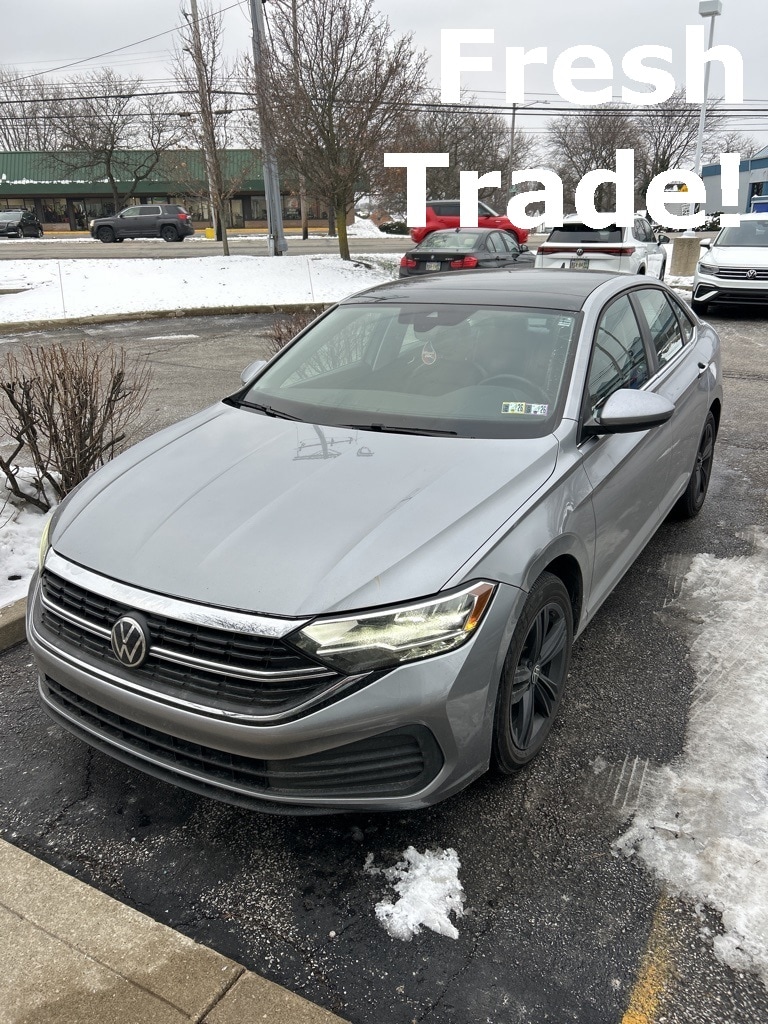 2022 Volkswagen Jetta SE's photo