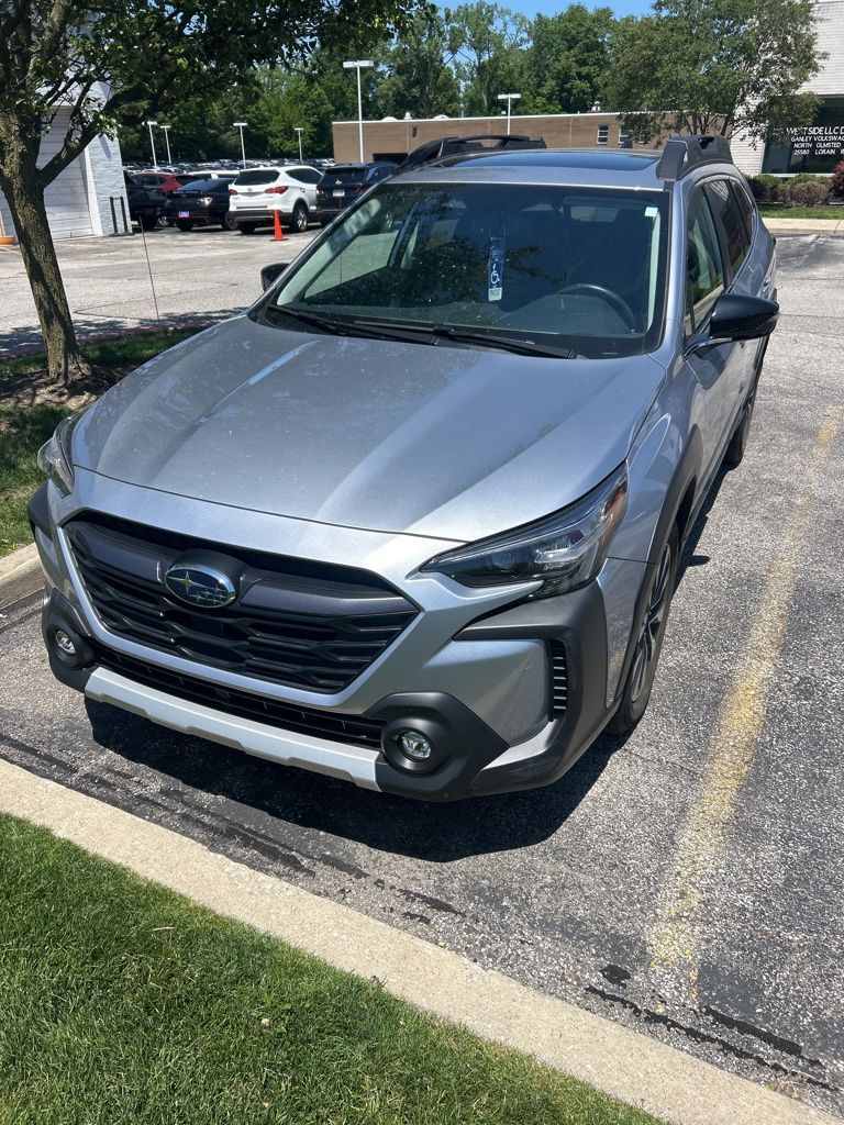 2024 Subaru Outback Limited's photo
