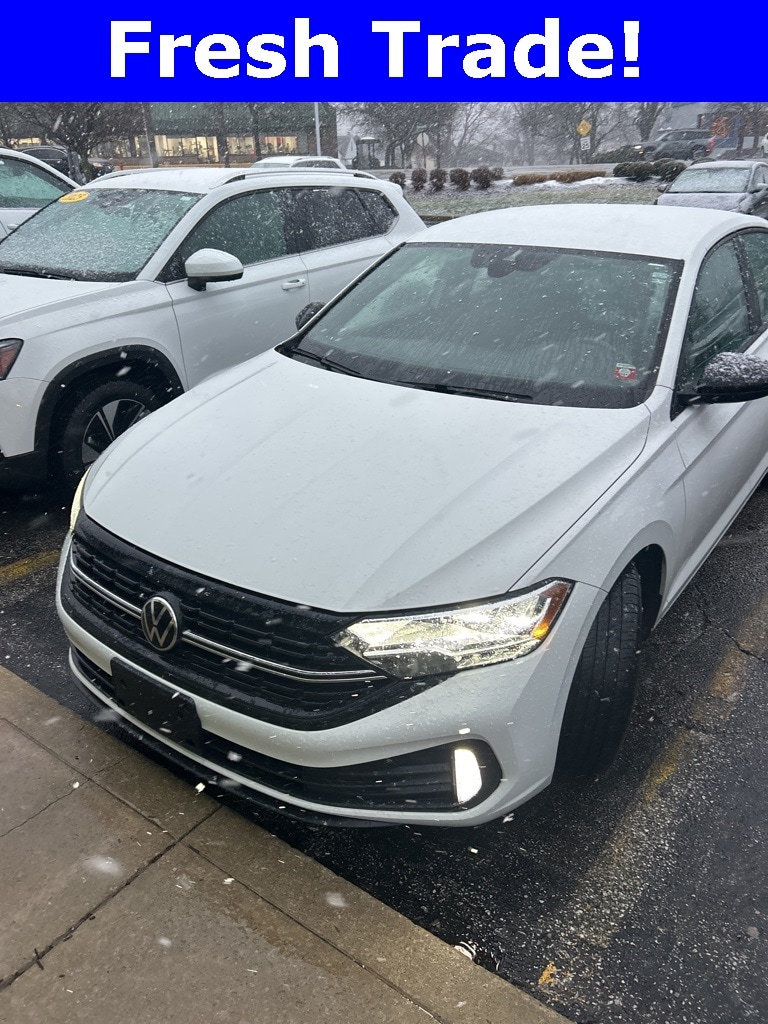 2023 Volkswagen Jetta Sport's photo