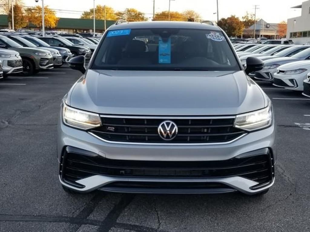 Certified 2023 Volkswagen Tiguan 2.0T SE R-Line Black SUV