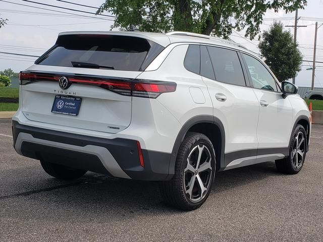 2025 Volkswagen Tiguan SE - Photo 9