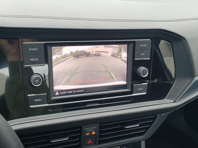 2023 Volkswagen Jetta SE - Photo 23