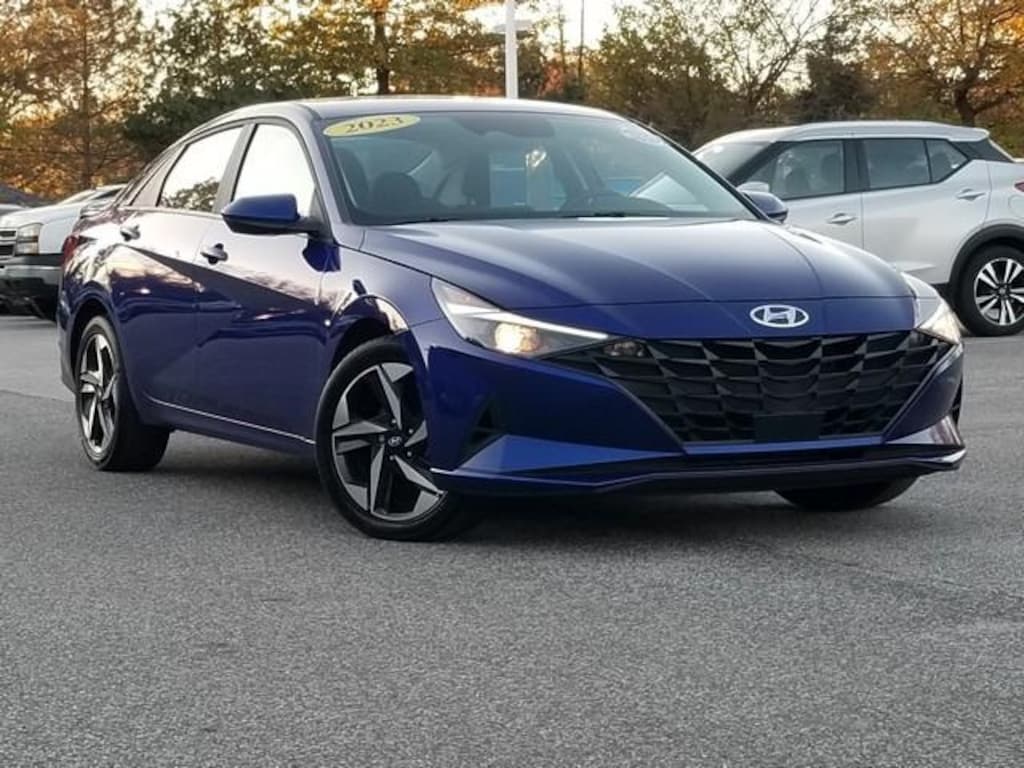 Used 2023 Hyundai Elantra SEL Sedan