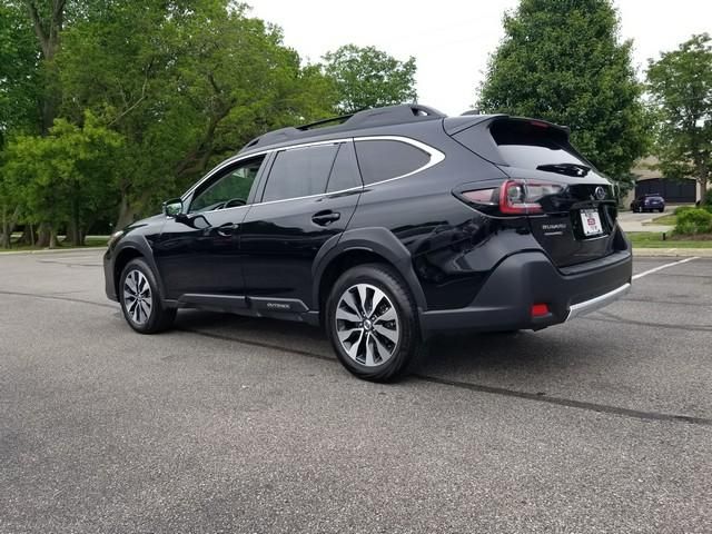 2024 Subaru Outback Limited - Photo 8