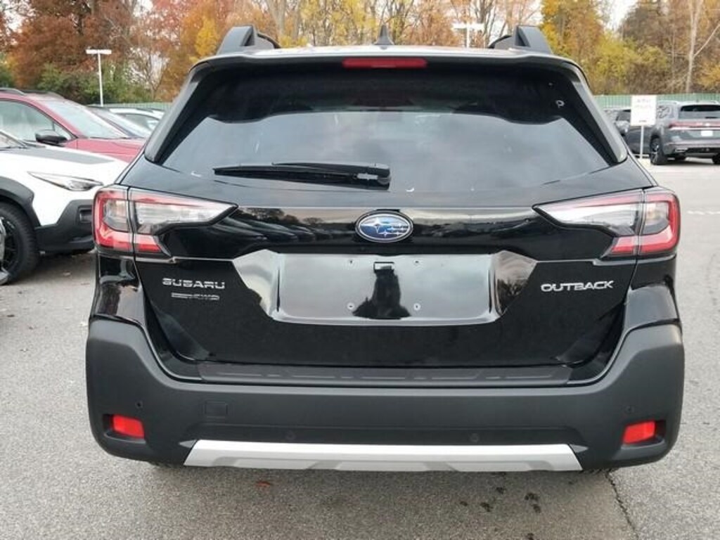 New 2025 Subaru Outback Limited SUV