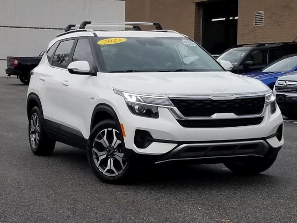 Used 2022 Kia Seltos EX SUV