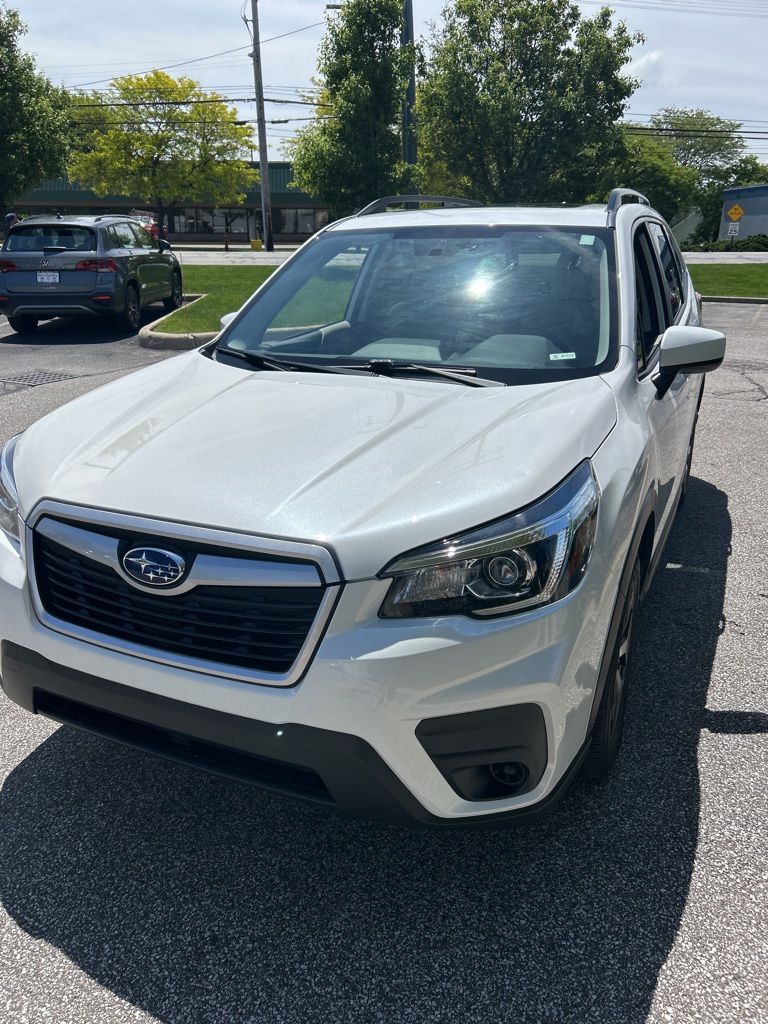 2020 Subaru Forester Premium's photo