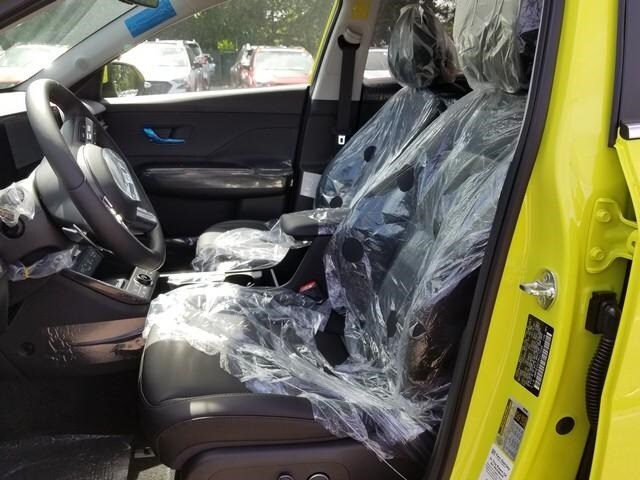 2024 Hyundai Kona Limited photo 4