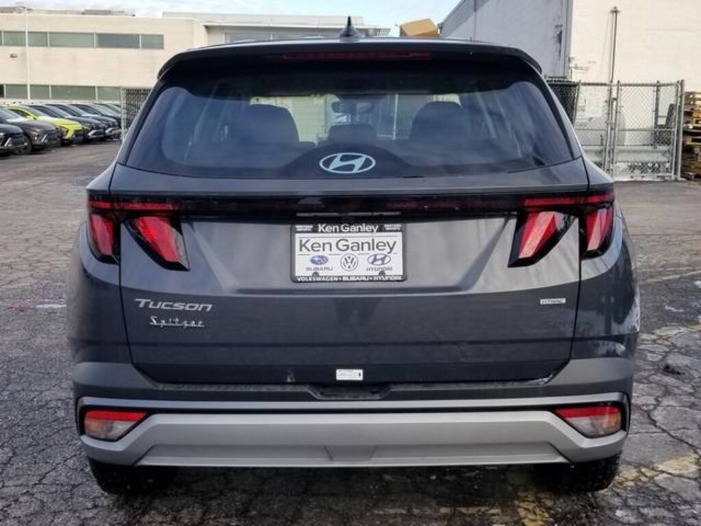 Certified 2025 Hyundai Tucson SE SUV