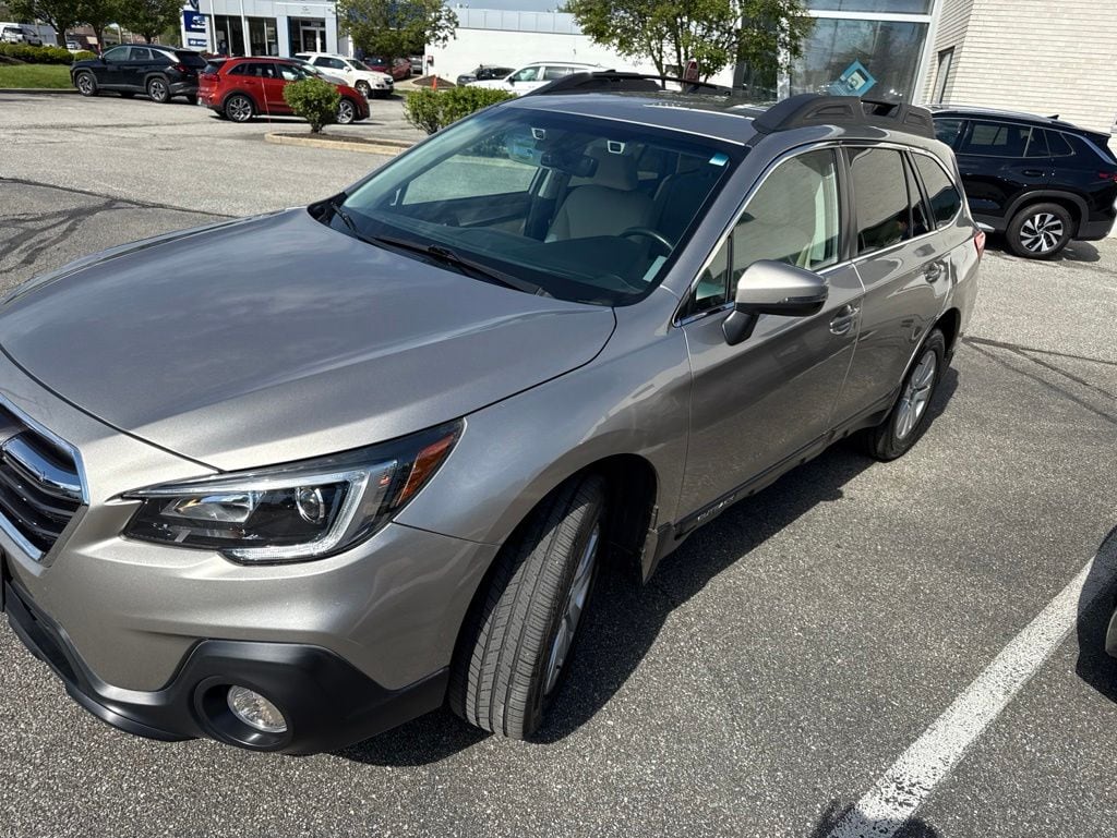 2018 Subaru Outback 2.5i Premium's photo