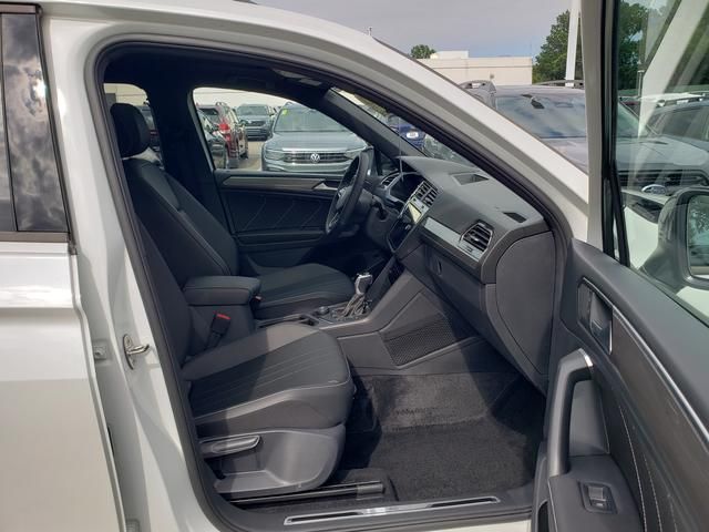 2024 Volkswagen Tiguan SE R-LINE BLACK - Photo 16