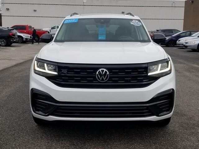 2022 Volkswagen Atlas V6 SEL R-Line photo 2