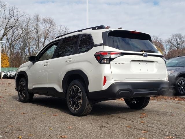 2026 Subaru Forester Premium photo 4