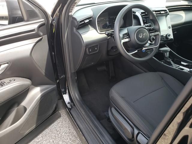 2024 Hyundai Tucson SE - Photo 11