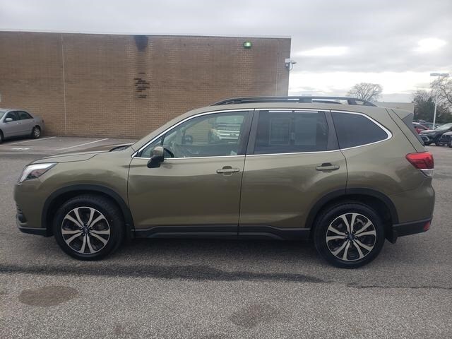 2023 Subaru Forester Limited photo 4