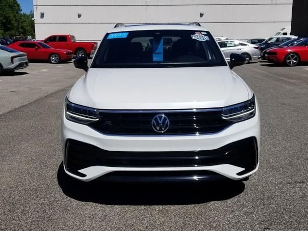 Used 2023 Volkswagen Tiguan 2.0T SE R-Line Black SUV
