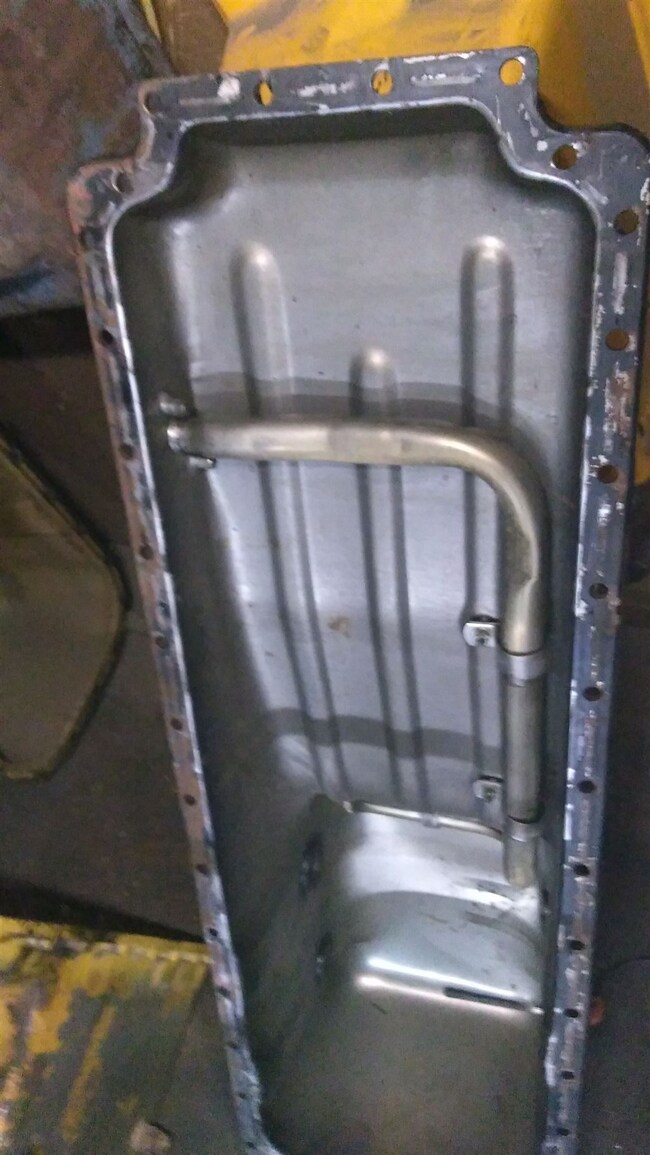 Volvo Steel Oil Pan for N14 cummins panne huile 2007 d'occasion à