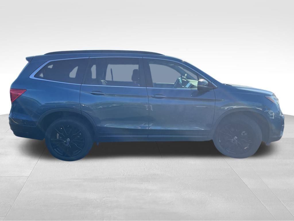 2022 Honda Pilot Special Edition photo 3