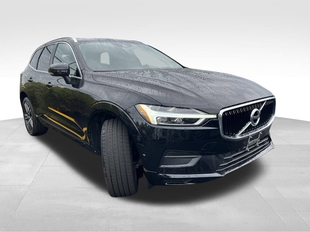 2019 Volvo XC60 T5 Momentum photo 3