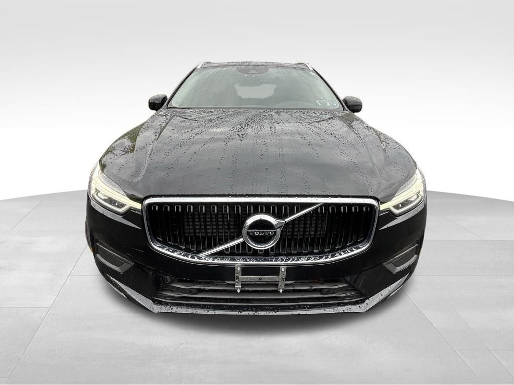 2019 Volvo XC60 T5 Momentum photo 2