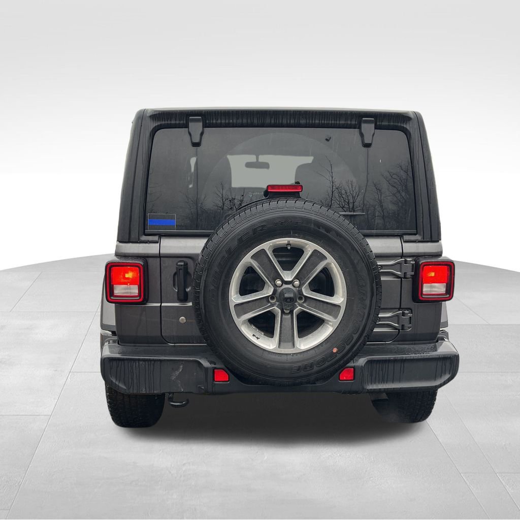 2018 Jeep Wrangler Unlimited Sahara photo 4