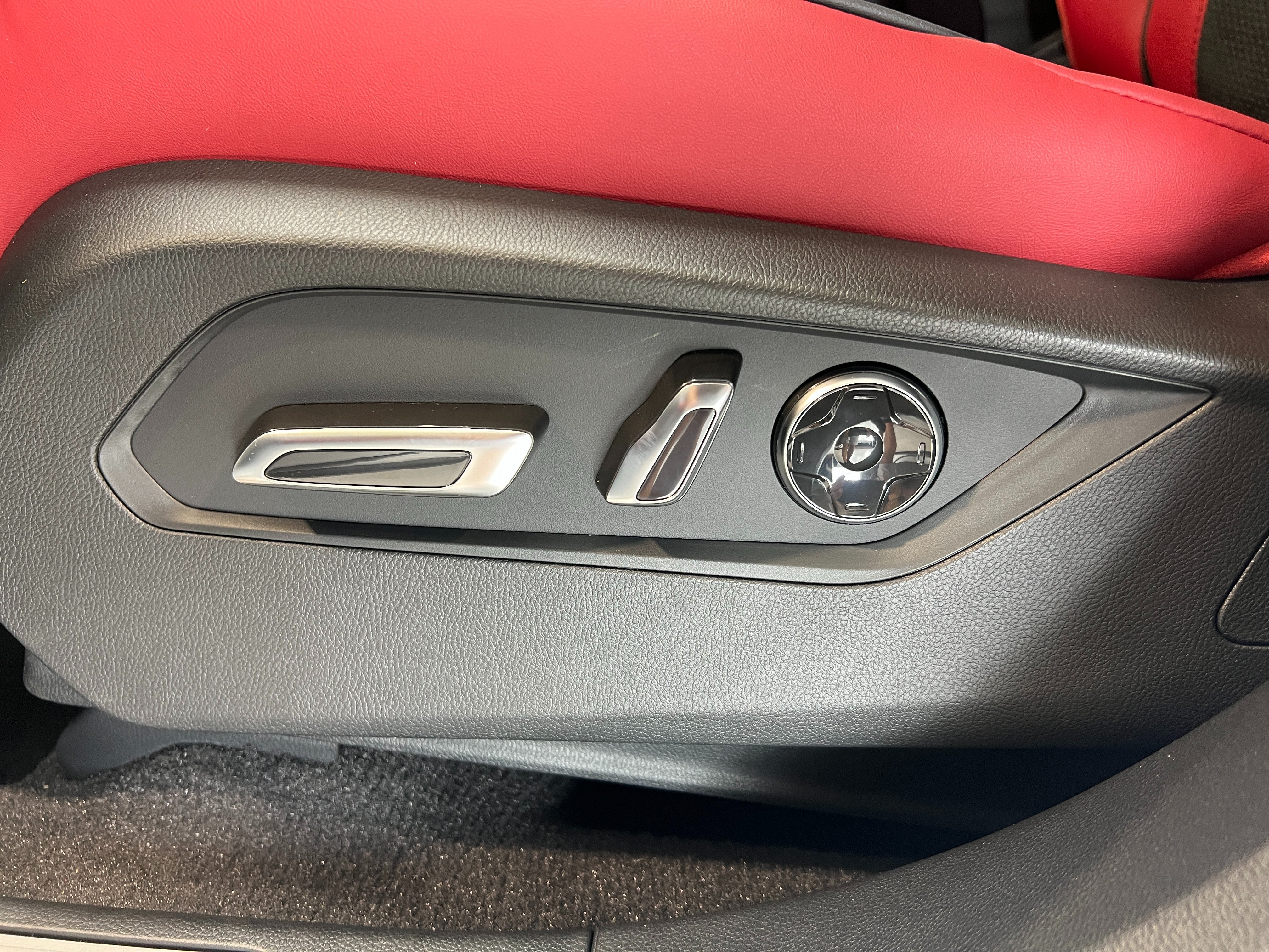 2026 Acura RDX A-Spec Package - Photo 15