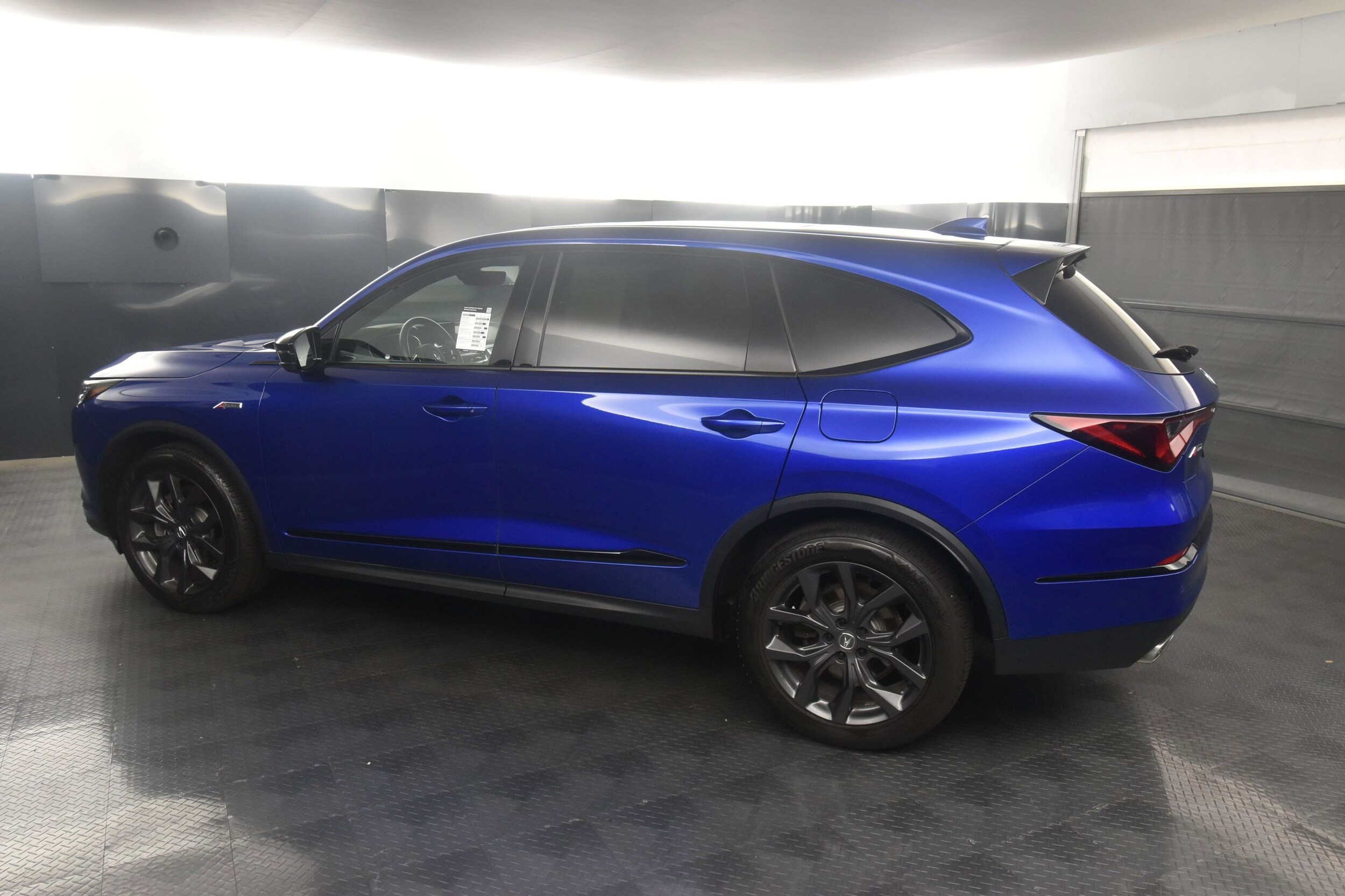 2023 Acura MDX SH-AWD A-Spec photo 2