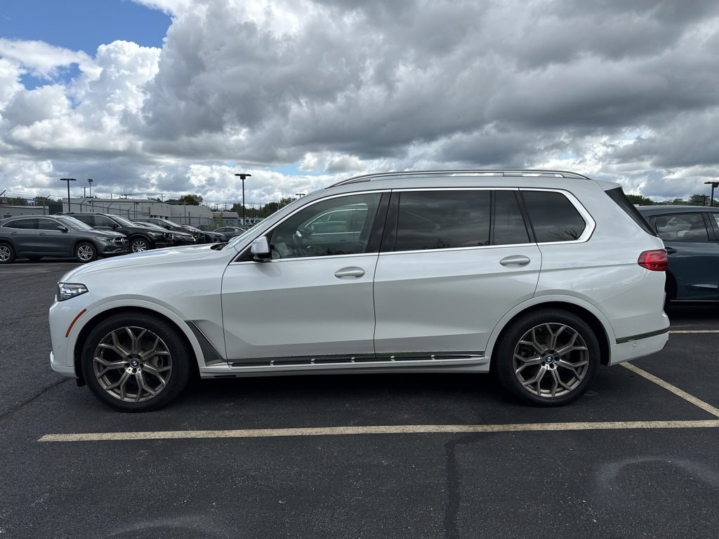 Used 2022 BMW X7 40i with VIN 5UXCW2C08N9K83087 for sale in Rochester, NY