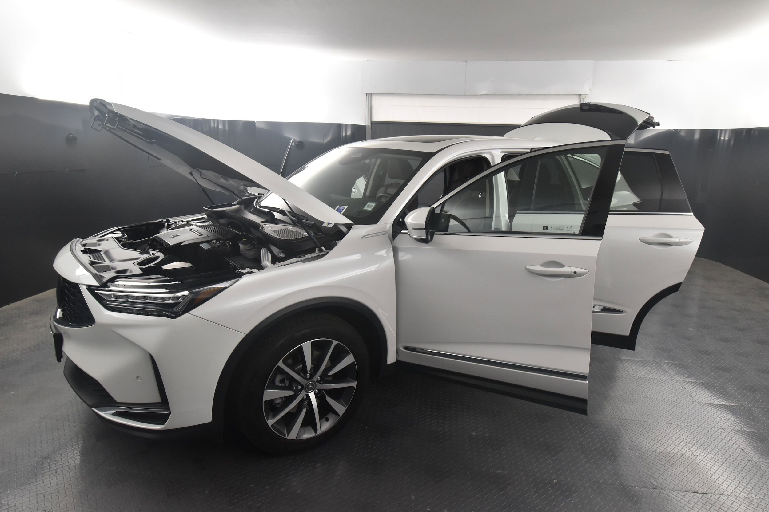 Used 2025 Acura MDX Technology Package with VIN 5J8YE1H47SL009847 for sale in Rochester, NY